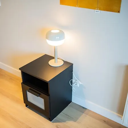 Balanced 3 Bedroom Serviced 68m2 公寓